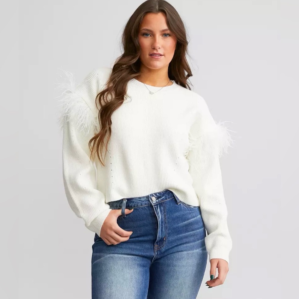 Women’s Le Lis Feather Trimmed Sweater size L NWT